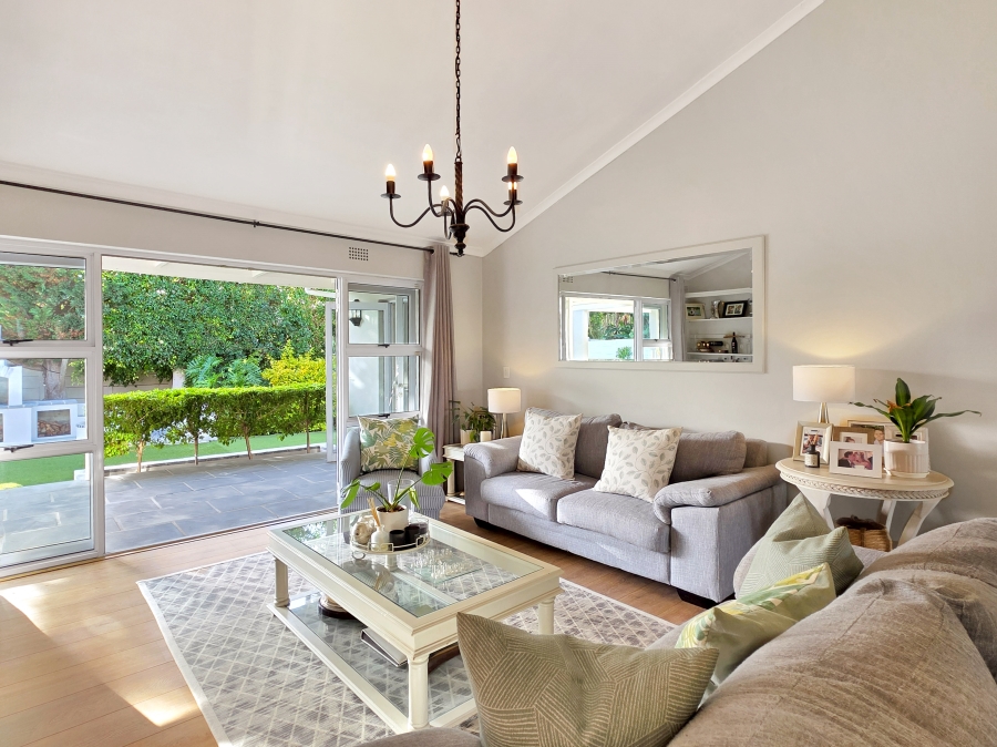 3 Bedroom Property for Sale in Constantia Western Cape